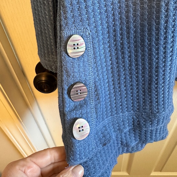 Papillon tunic, medium - Picture 2 of 4